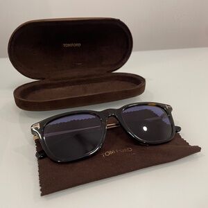 Tom Ford Dark Havana / Gold Arnaud TF-625-52V Sunglasses